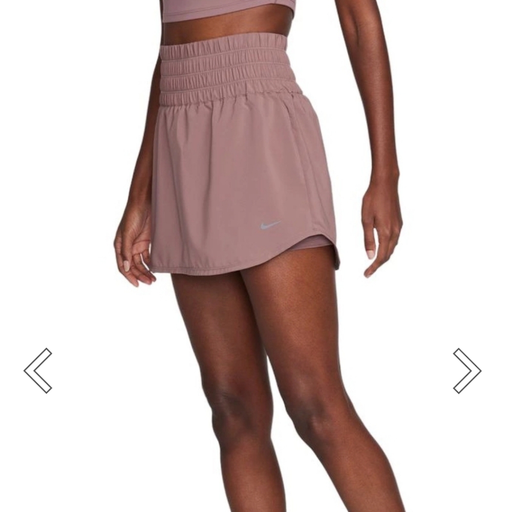 NWT Women's Nike High Rise Skort